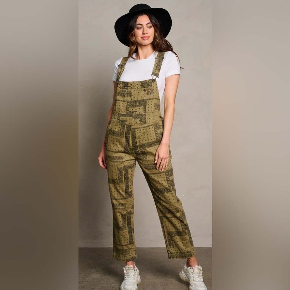 3. MULTI PRINT STRAIGHT LEG OVERALL
